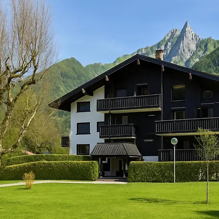 Full Nature Apartment - Quiet Les Praz Retreat Near Flegere Ski Lift - Happy Rentals