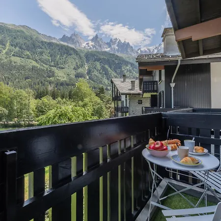 公寓 Full Nature - Quiet Les Praz Retreat Near Flegere Lift - Happy